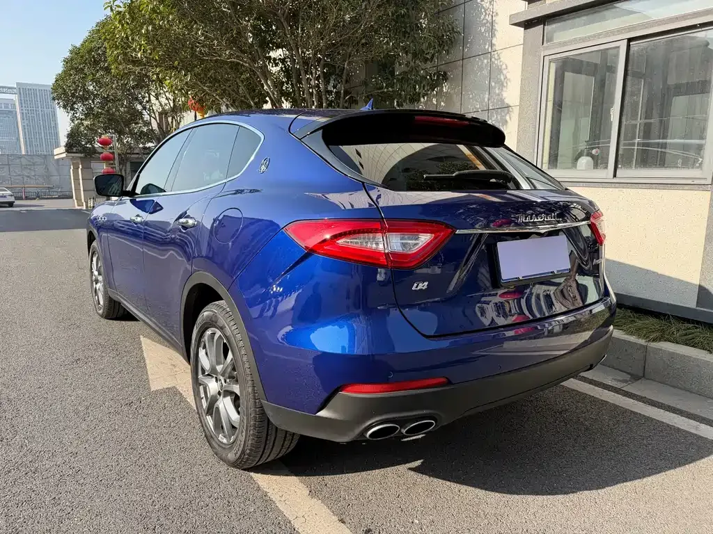 Maserati Levante — фото 10