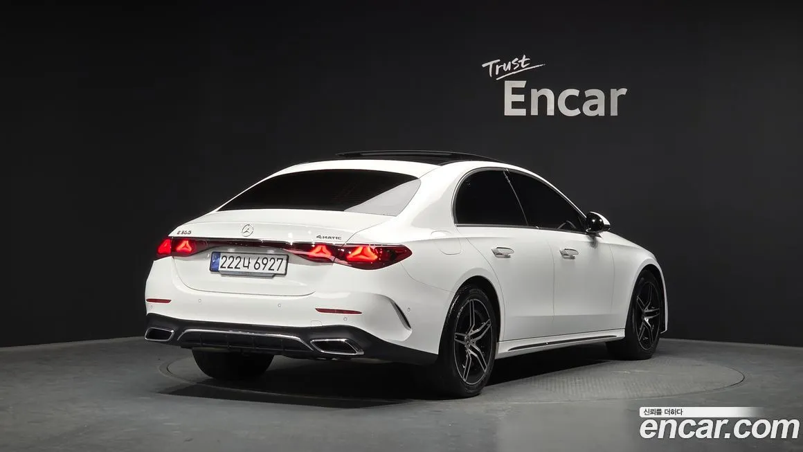 Mercedes-Benz E-Class — фото 5