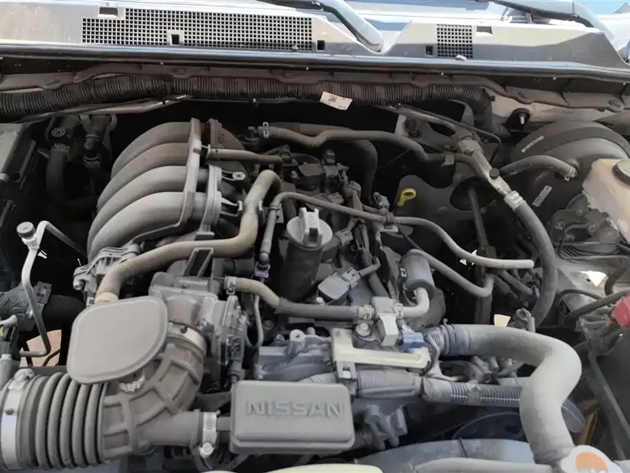 Nissan Navara 2021 из CN, фото 8