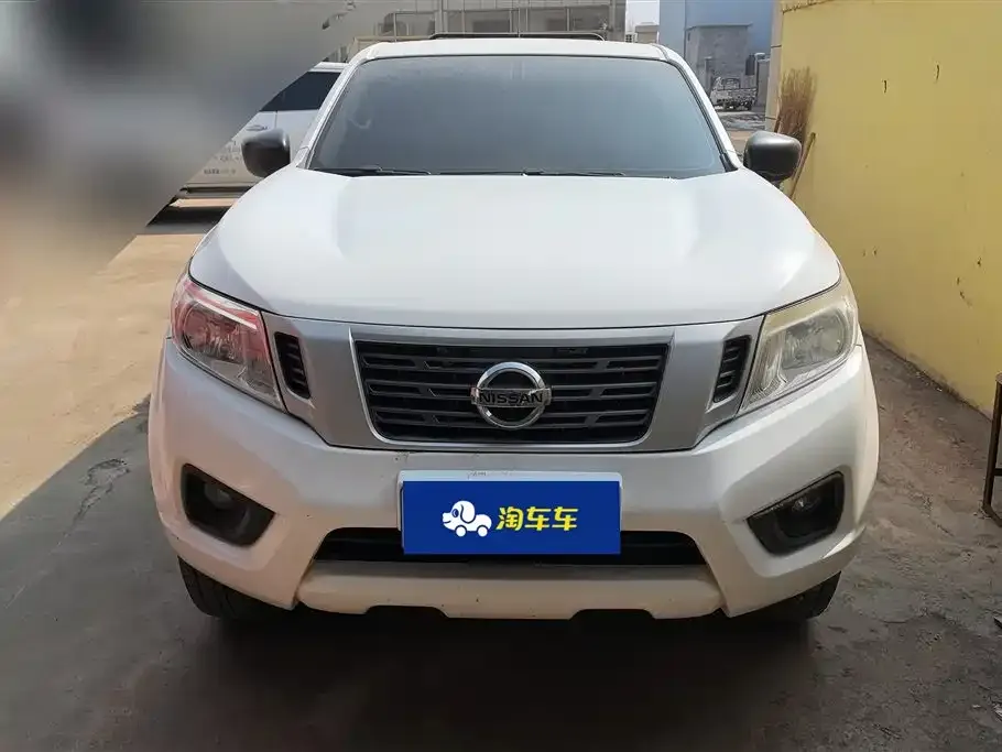 Nissan Navara 2021 из CN, фото 2