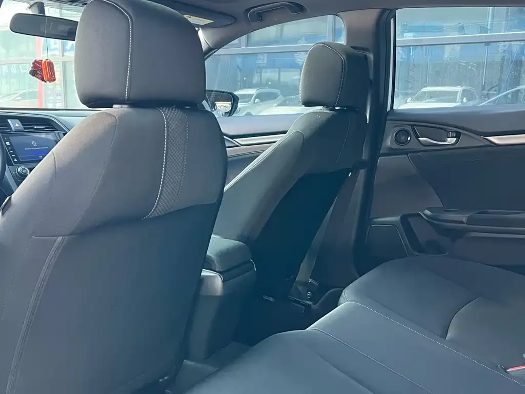 Honda Civic — фото 4