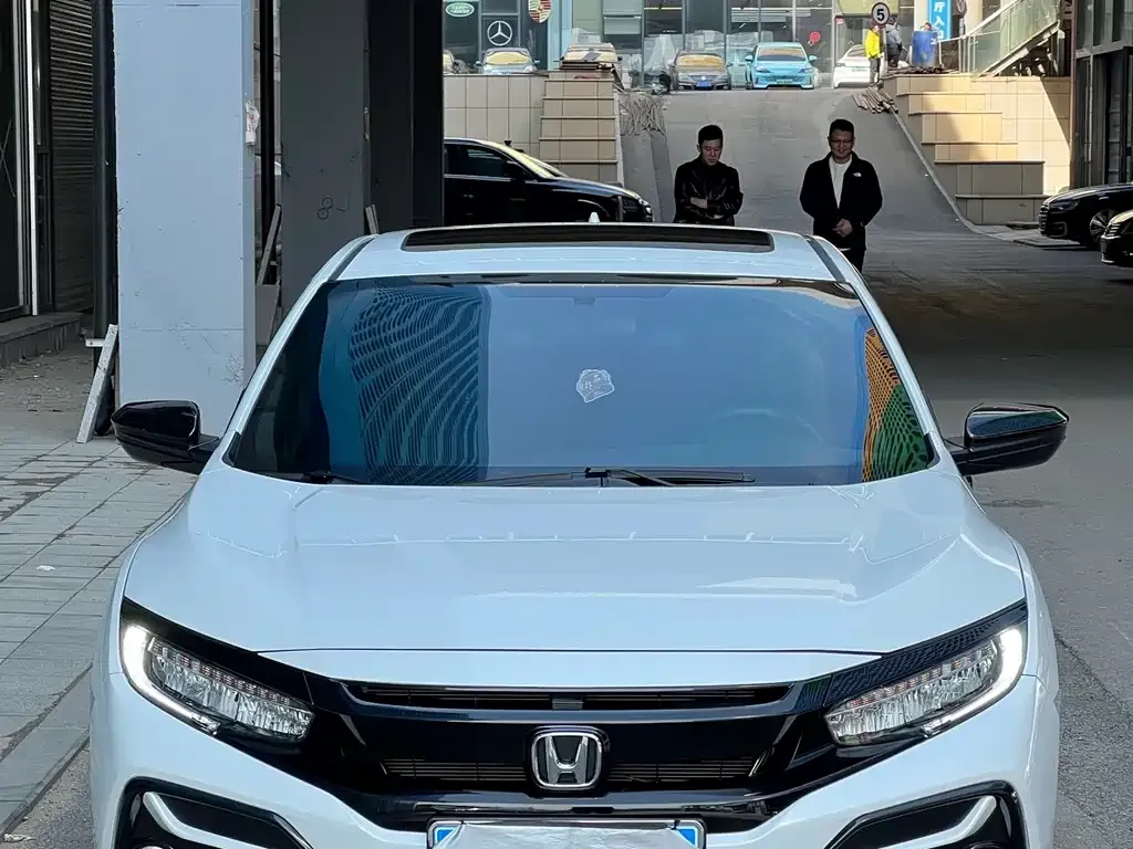 Honda Civic — фото 6