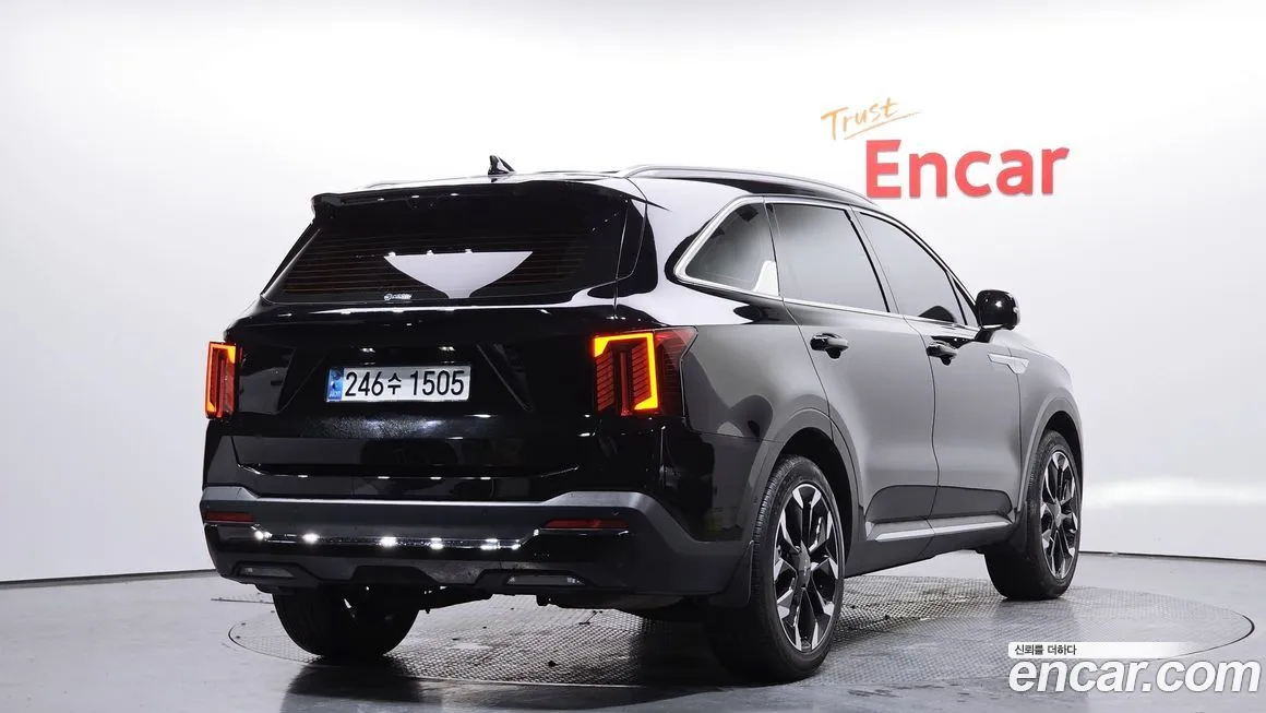 Kia Sorento — фото 5