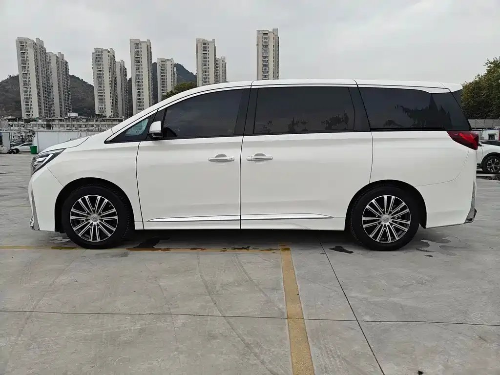 GAC Motor Trumpchi M8 — фото 6
