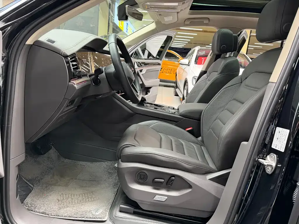 Volkswagen Touareg 2024 из CN, фото 3