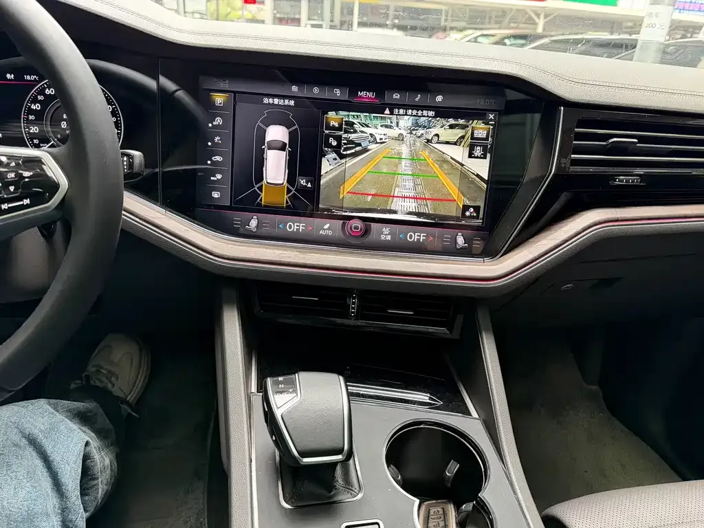 Volkswagen Touareg 2024 из CN, фото 7