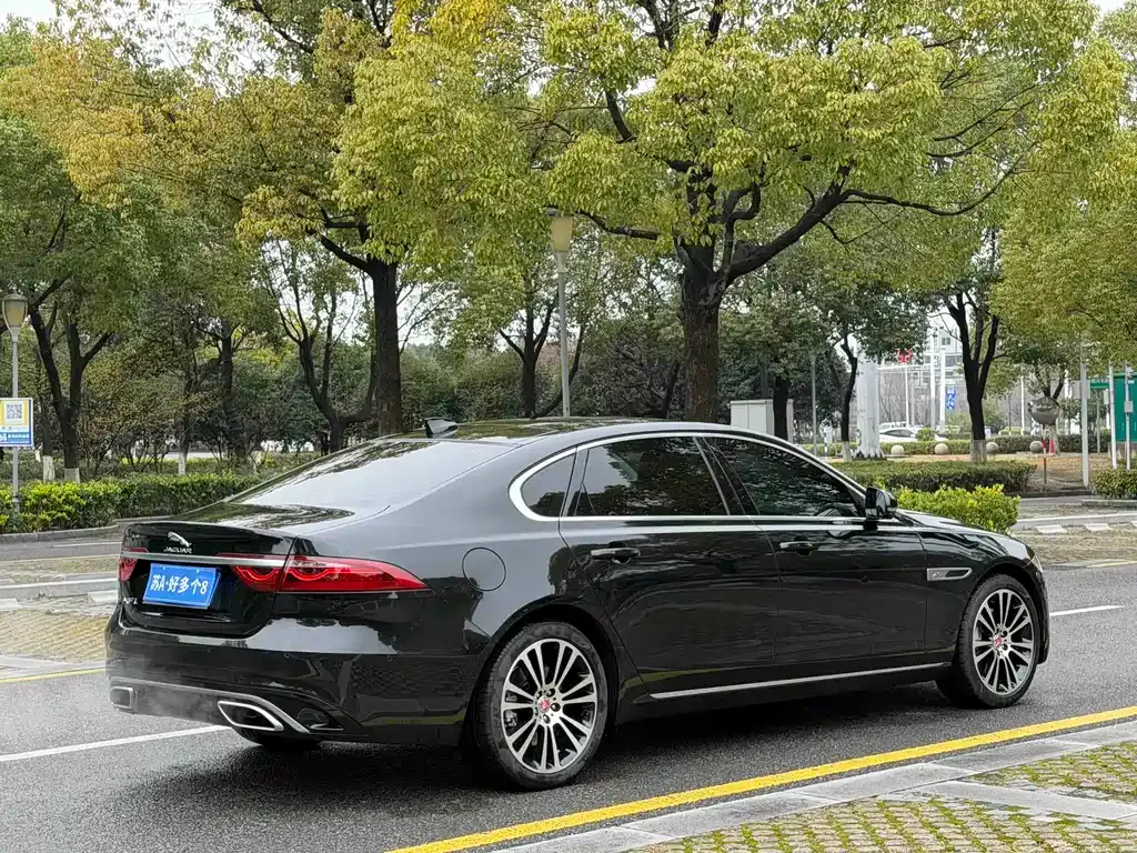 Jaguar XFL — фото 10