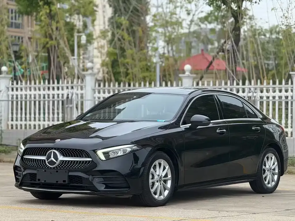 Mercedes-Benz A-Class — фото 1