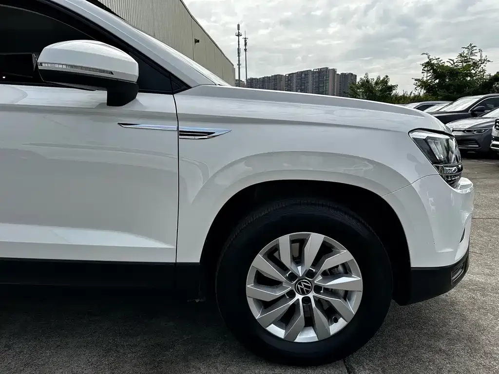 Volkswagen Tharu 2022 из CN, фото 4