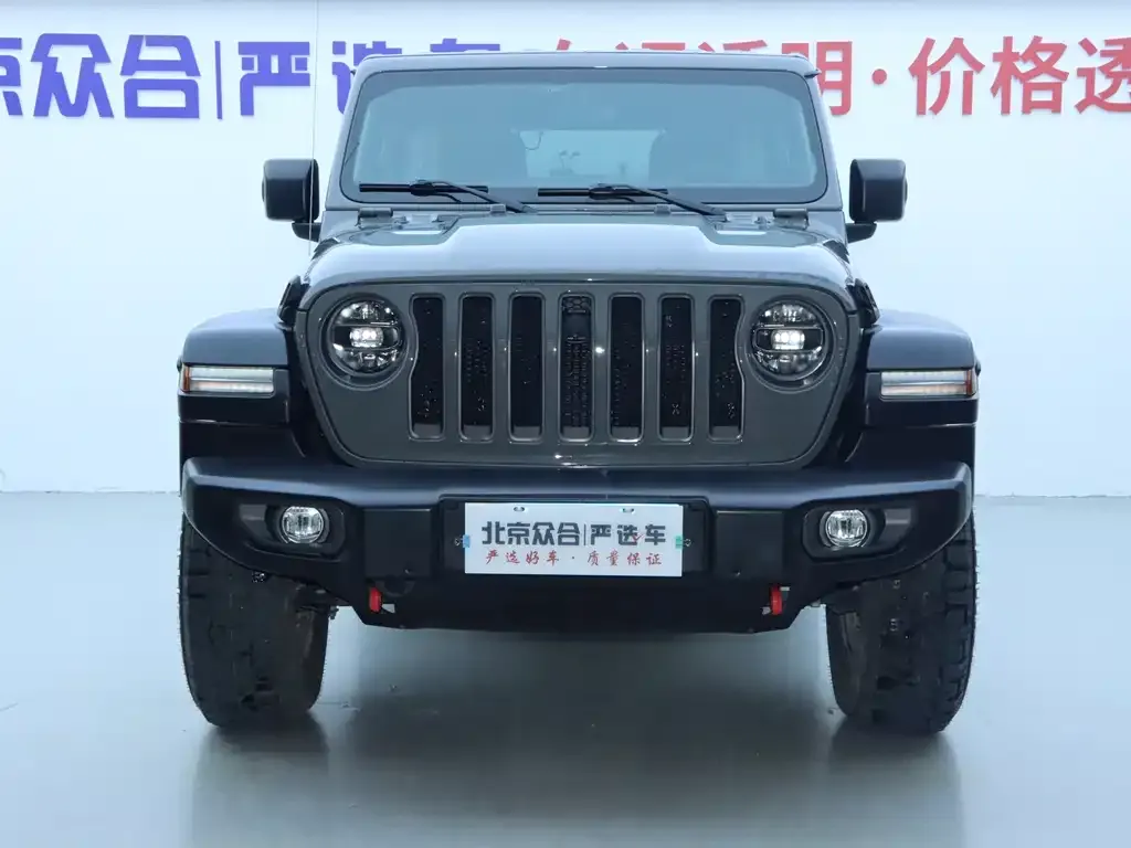Jeep Wrangler — фото 9