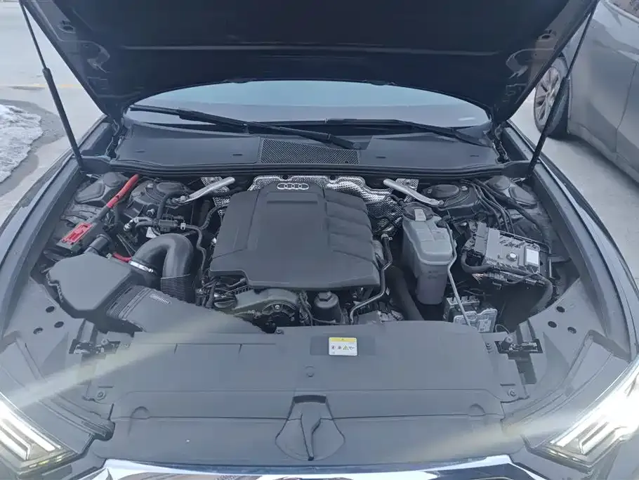 Audi A6L 2023 из CN, фото 4