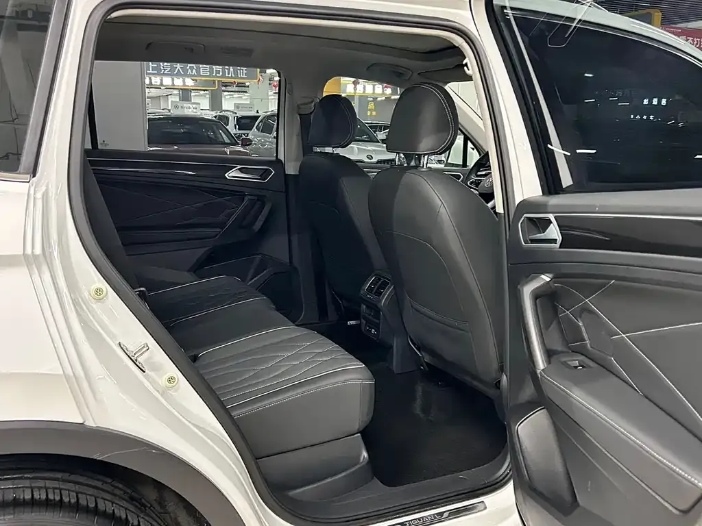 Volkswagen Tiguan L 2022 из CN, фото 7
