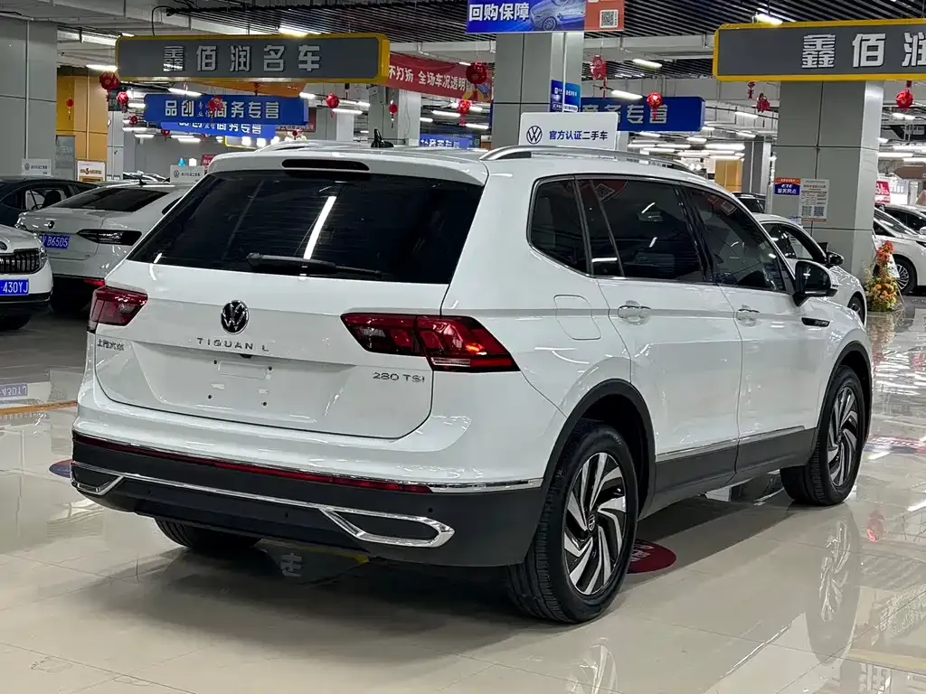 Volkswagen Tiguan L 2022 из CN, фото 2