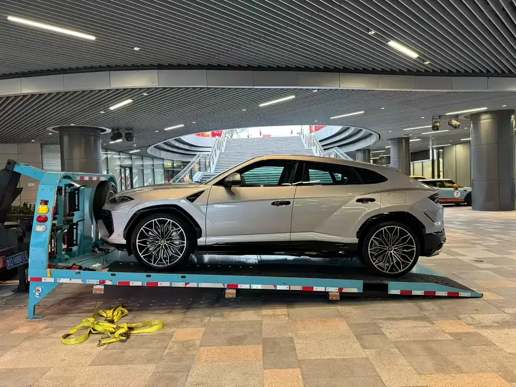 Lamborghini Urus SE 2025 из CN, фото 7