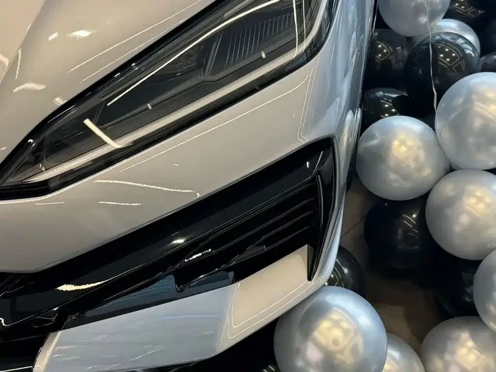 Lamborghini Urus SE 2025 из CN, фото 6