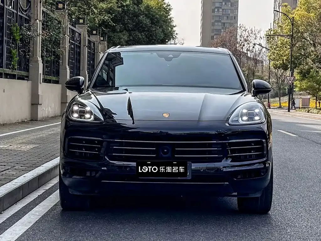 Porsche Cayenne — фото 2