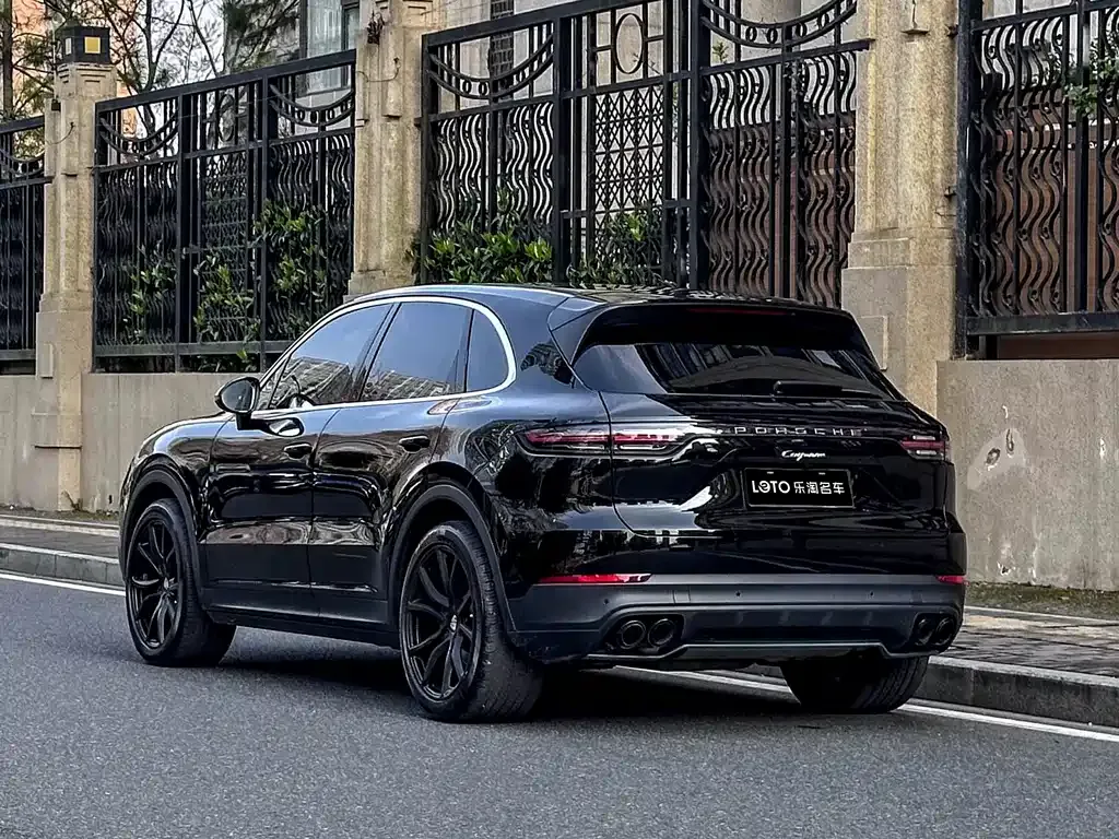 Porsche Cayenne — фото 3