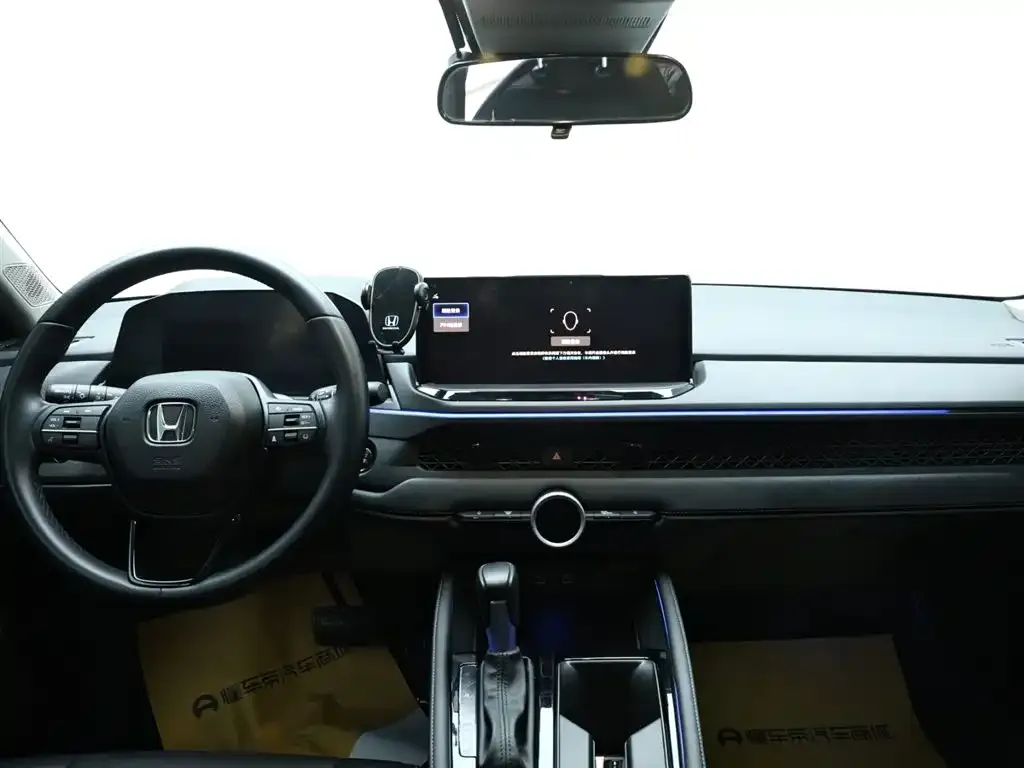 Honda Accord — фото 4