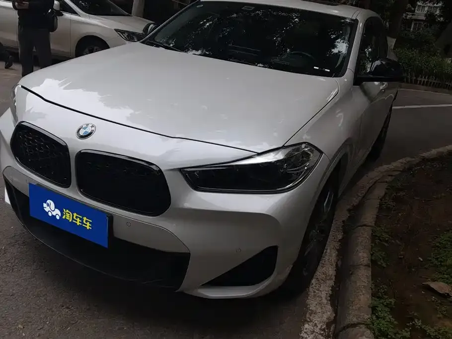 BMW X2 — фото 1