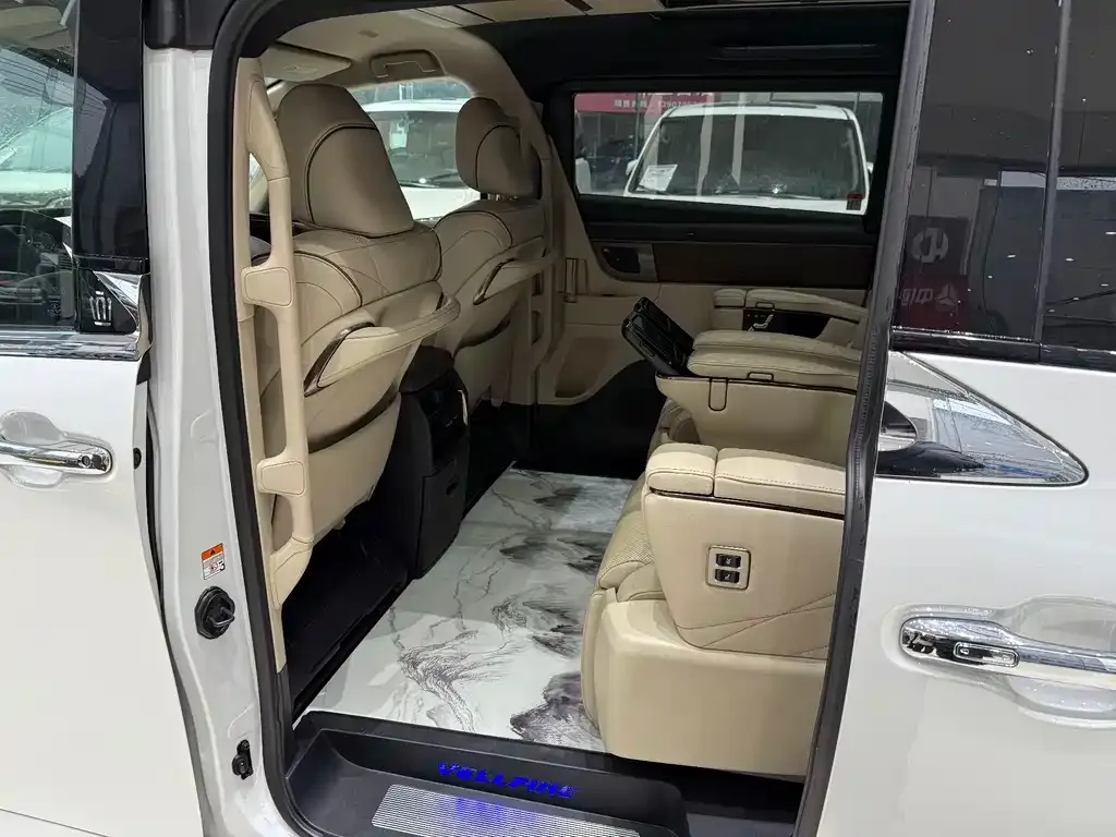 Toyota Vellfire 2024 из CN, фото 7