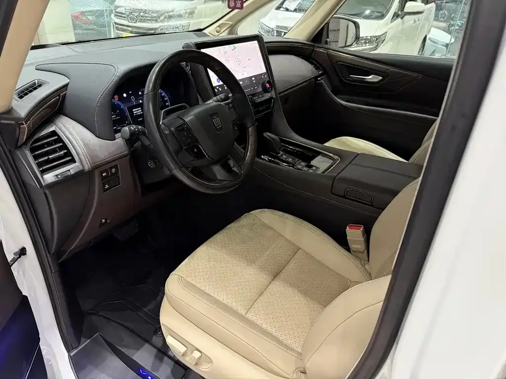 Toyota Vellfire 2024 из CN, фото 3