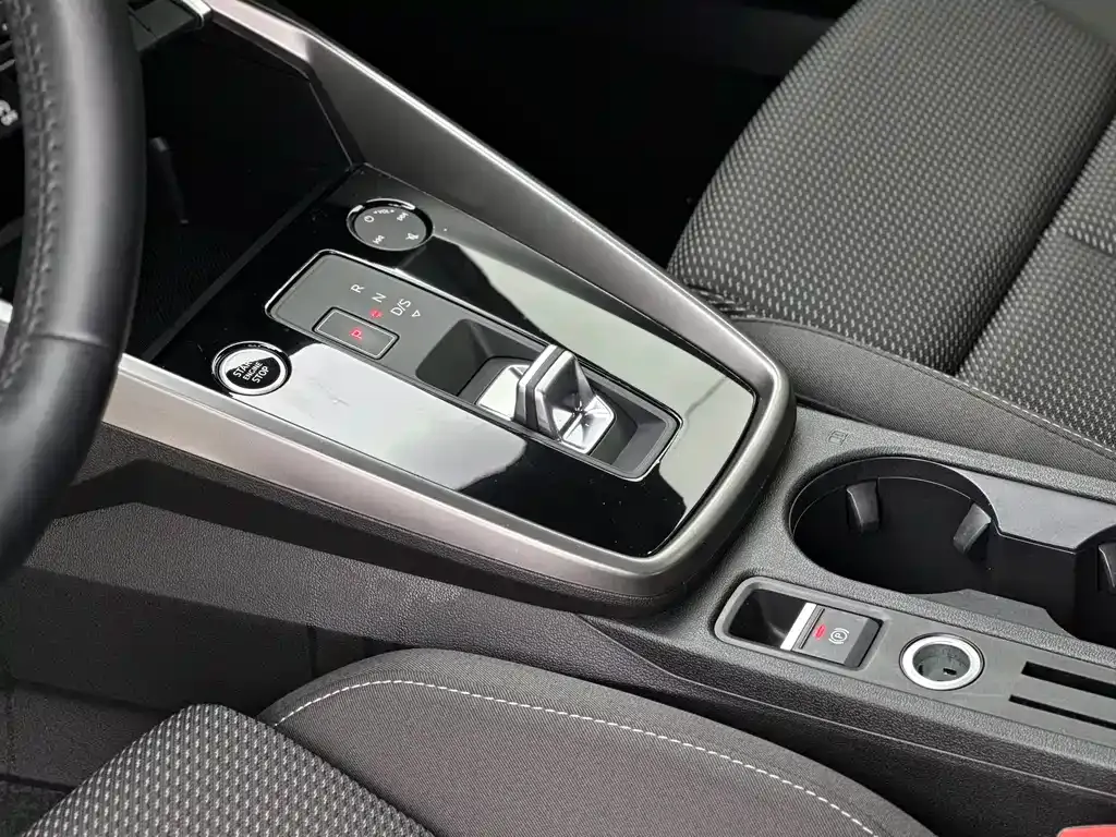 Audi A3 — фото 10