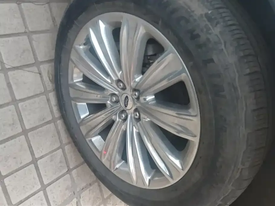 Ford Explorer 2021 из CN, фото 4