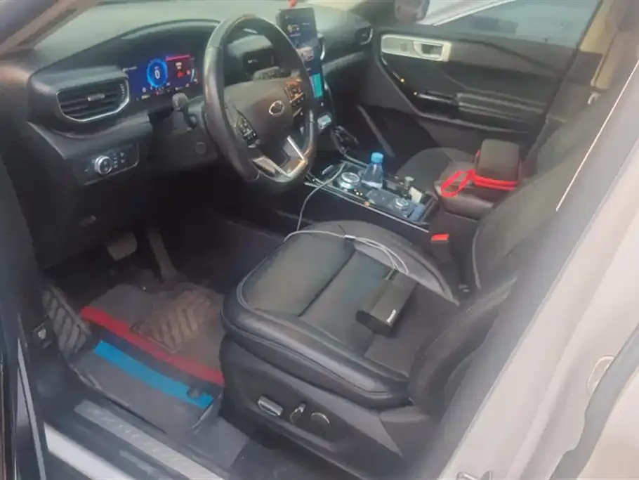 Ford Explorer 2021 из CN, фото 9