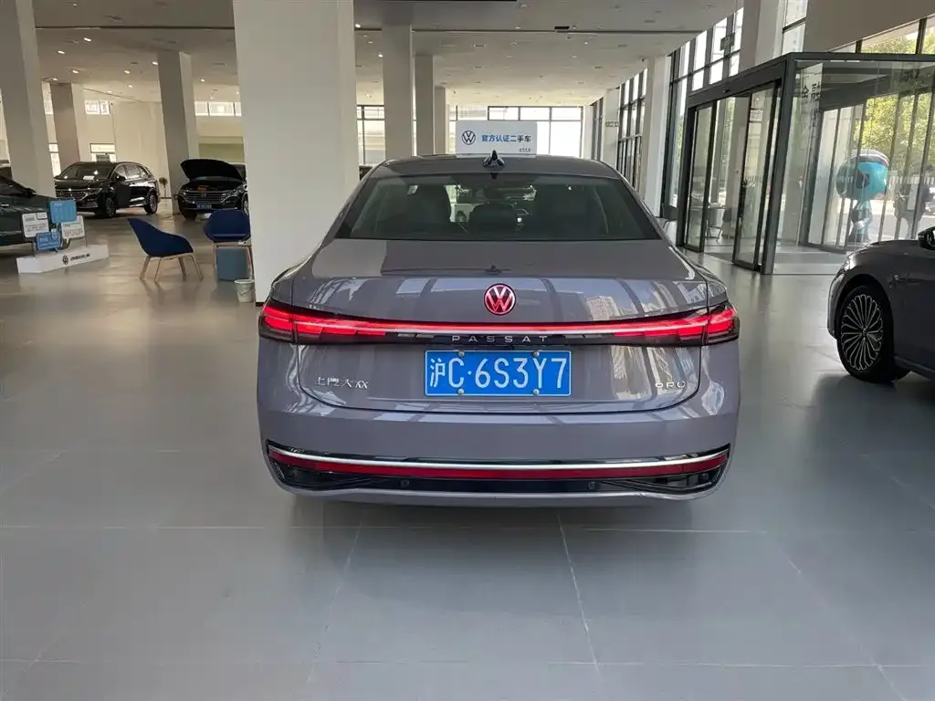 Volkswagen Passat — фото 5