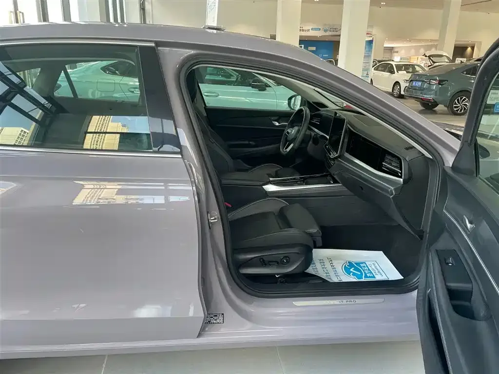 Volkswagen Passat — фото 6