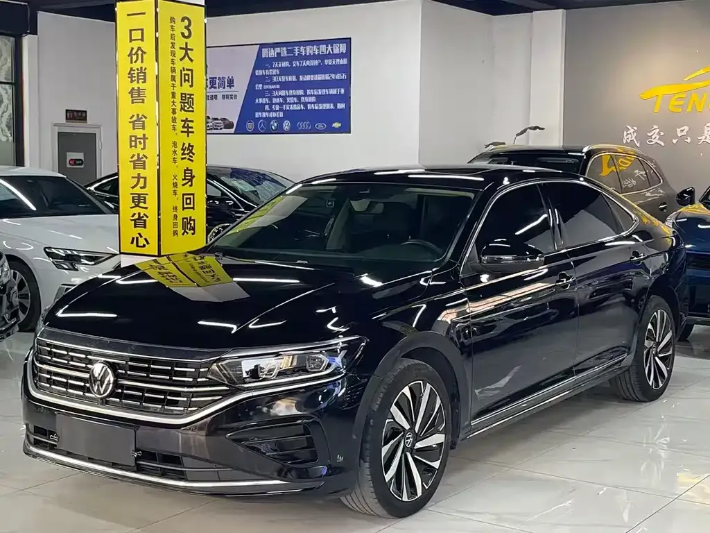 Volkswagen Passat — фото 1