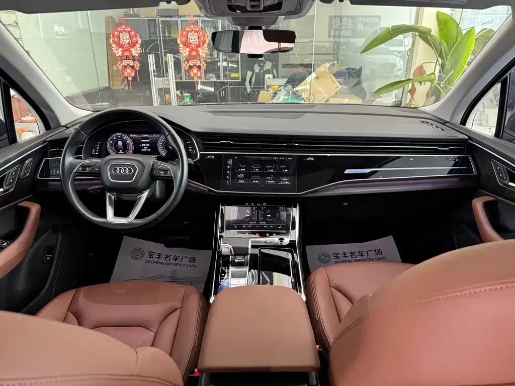 Audi Q7 2021 из CN, фото 5