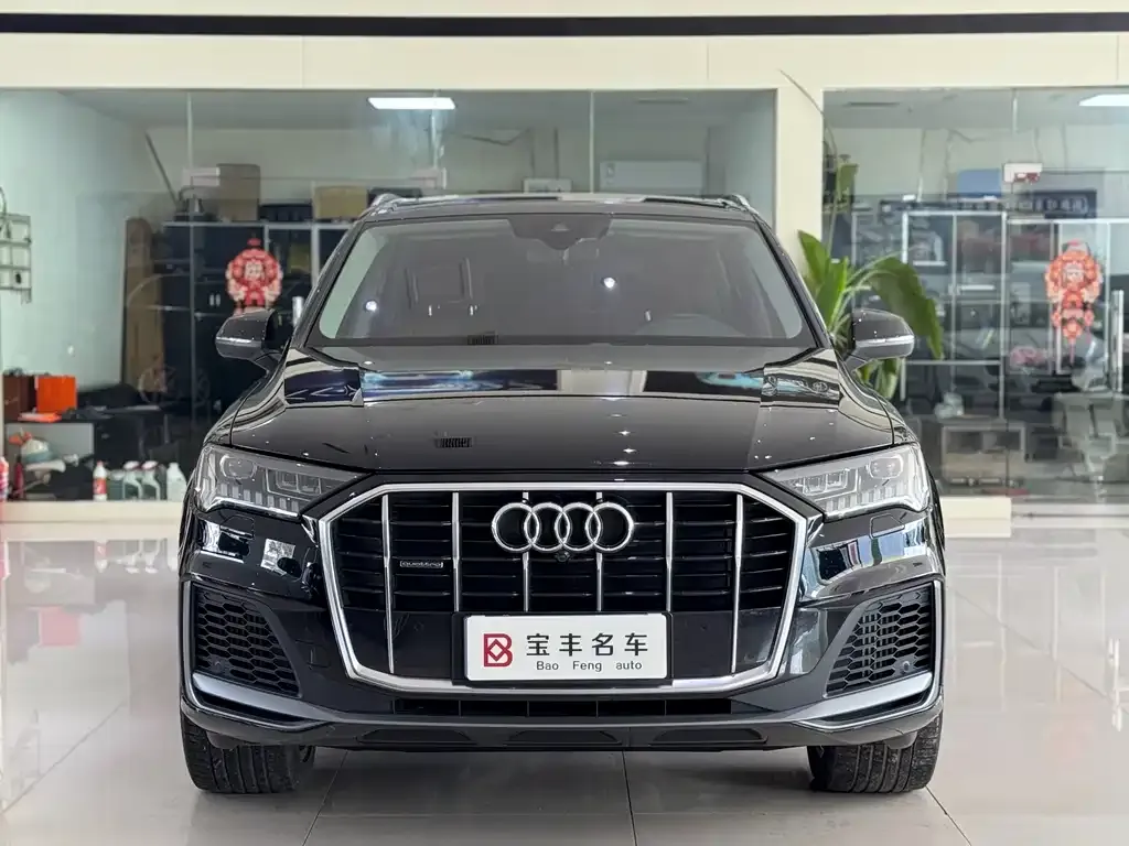 Audi Q7 2021 из CN, фото 6