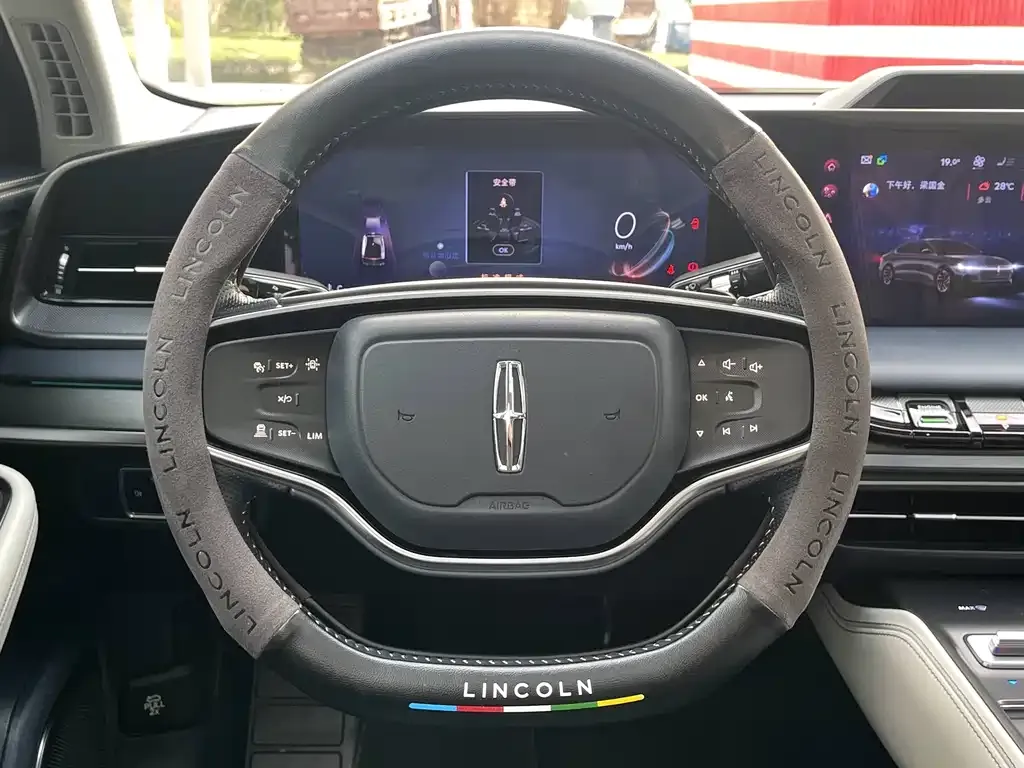Lincoln Z 2022 из CN, фото 3