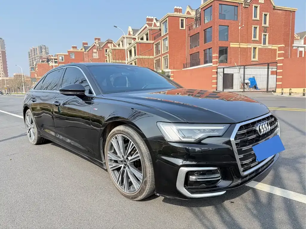 Audi A6L — фото 10