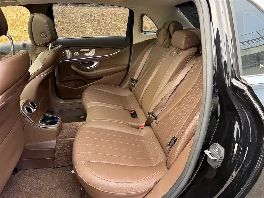 Mercedes-Benz E-Class 2023 из CN, фото 7