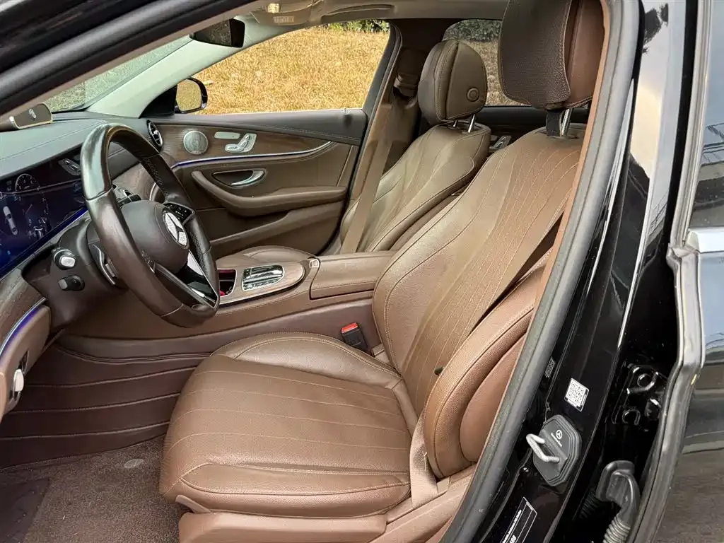 Mercedes-Benz E-Class 2023 из CN, фото 2