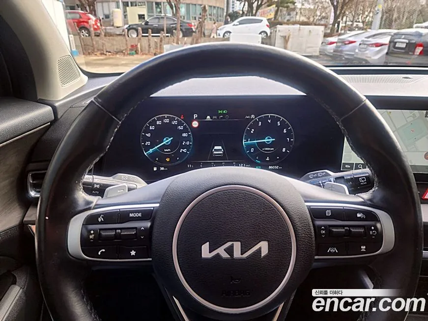 Kia Sportage — фото 8