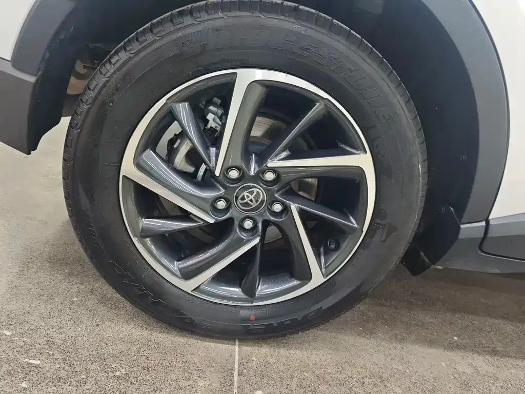 Toyota C-HR 2023 из CN, фото 5