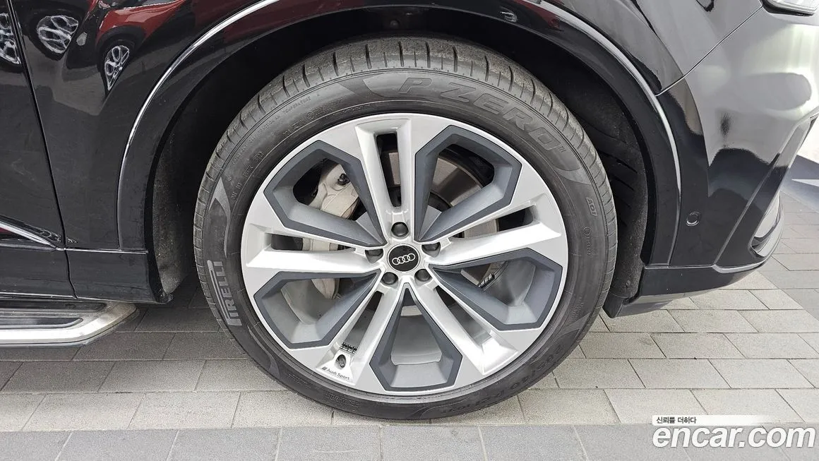 Audi Q7 2023 из KR, фото 8