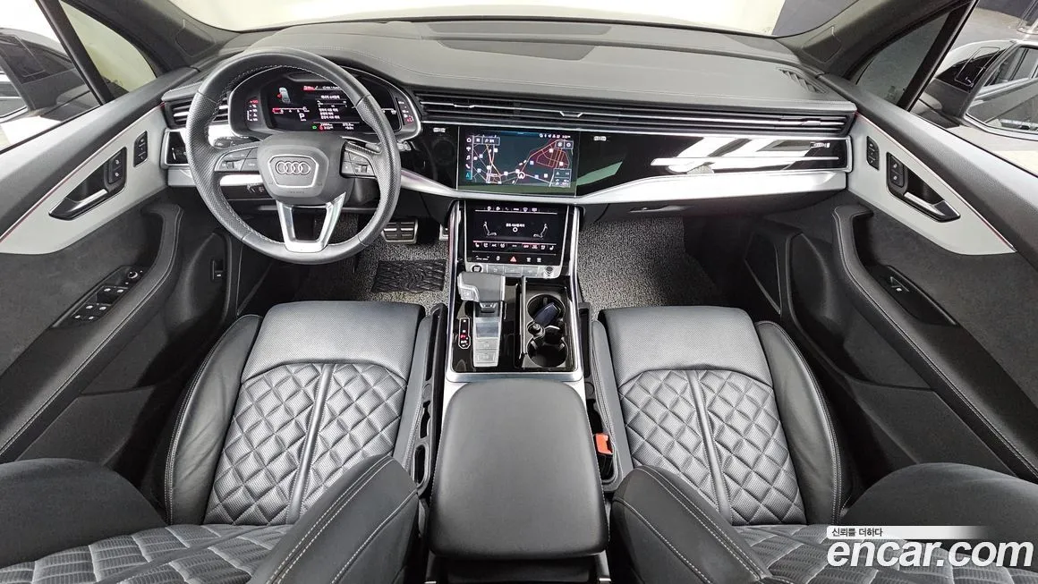 Audi Q7 2023 из KR, фото 5