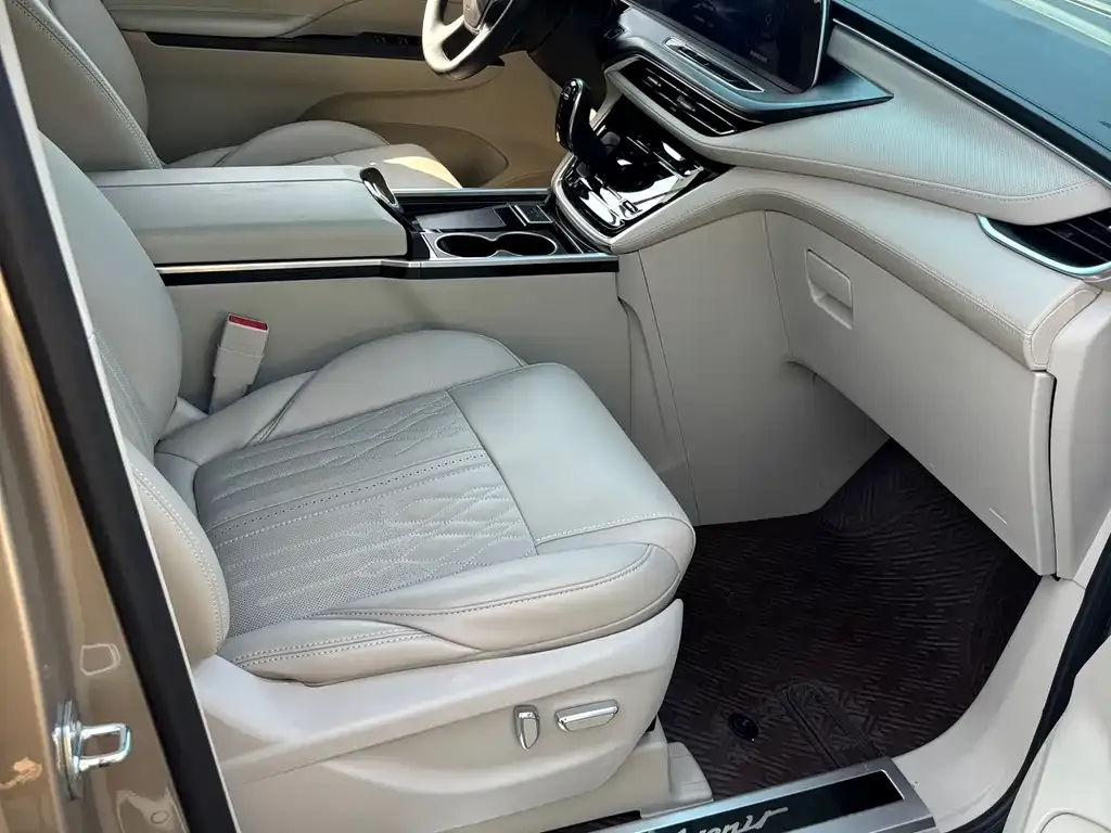 Buick GL8 2023 из CN, фото 7