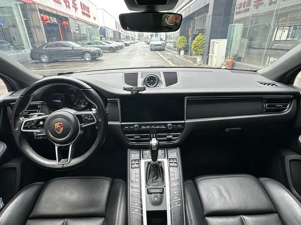 Porsche Macan — фото 4