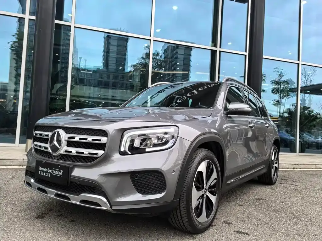 Mercedes-Benz GLB — фото 1