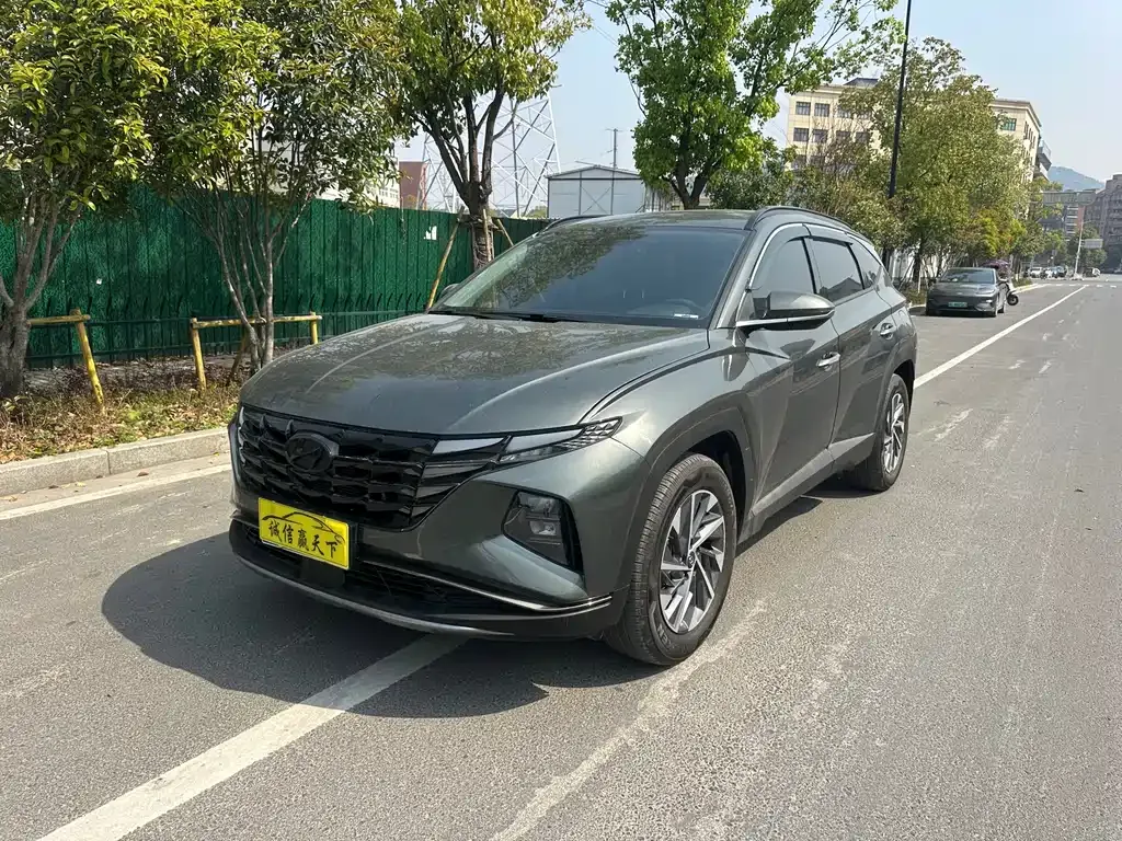Hyundai Tucson — фото 1