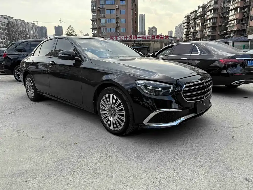 Mercedes-Benz E-Class (Import) — фото 1