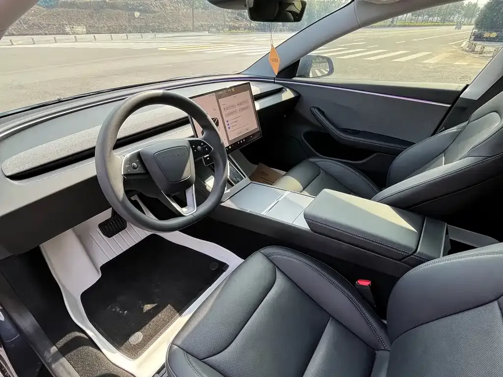 Tesla Model 3 2024 из CN, фото 3