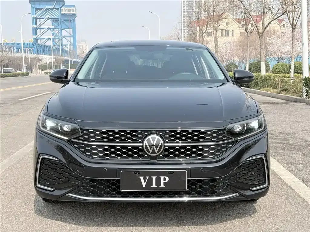 Volkswagen Passat — фото 5