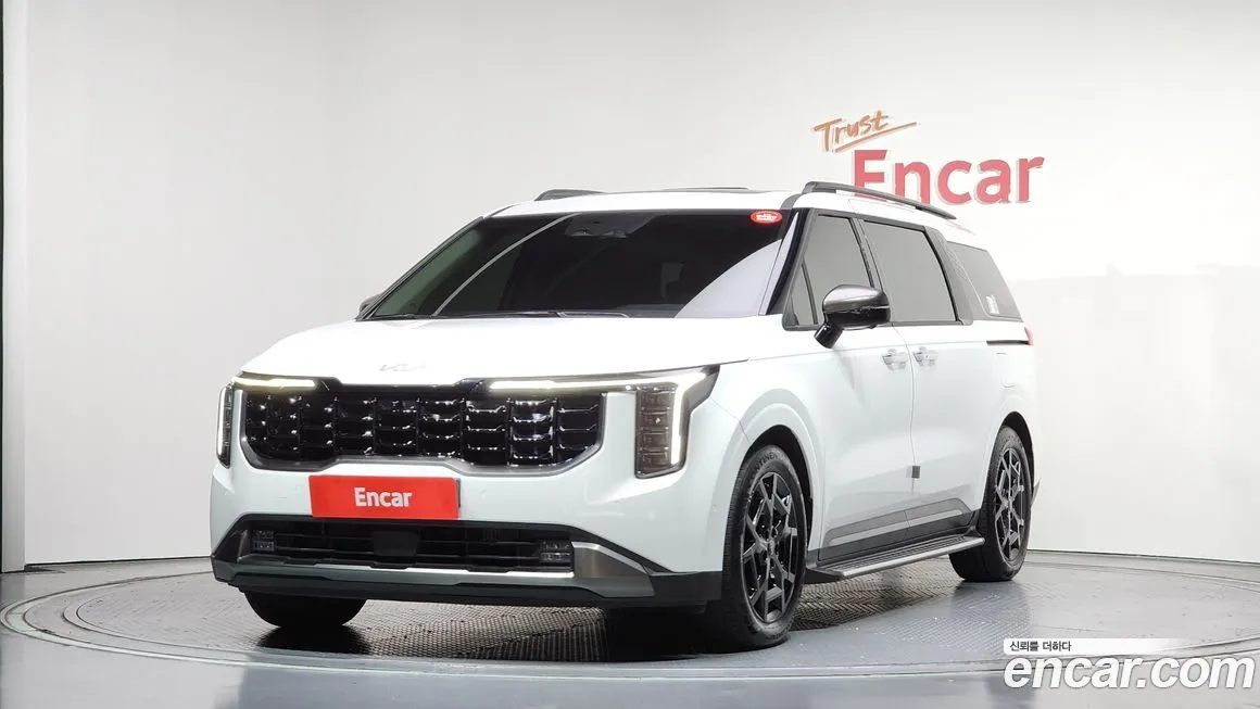 Kia Carnival 7-Seater Gravity 1