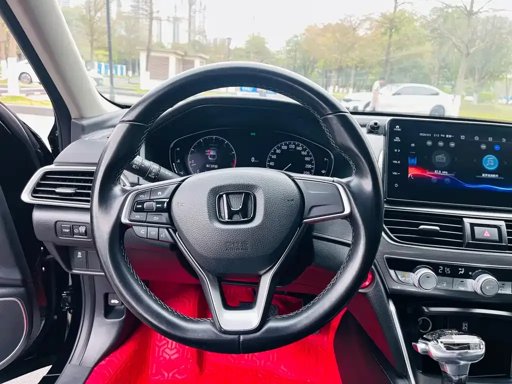 Honda Accord — фото 3